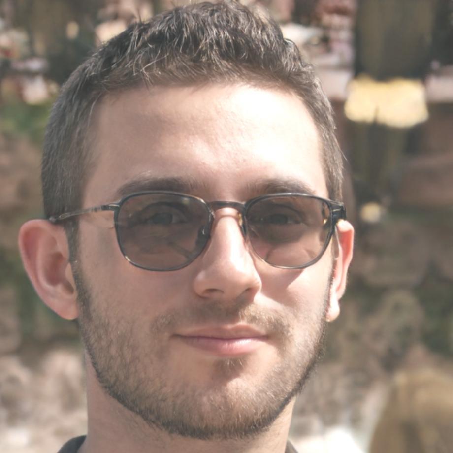 Ritratto di Andrea Colombo
